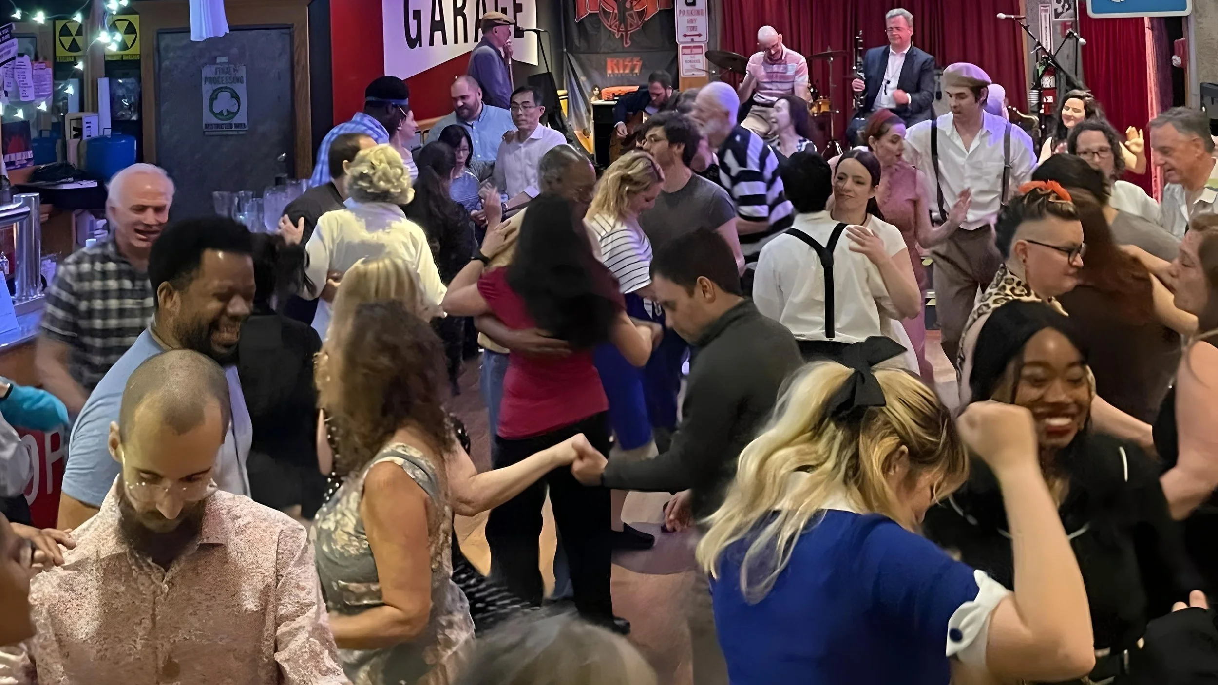 Swingout Rhythm Dance Club | Join the Swing Dance Community Now